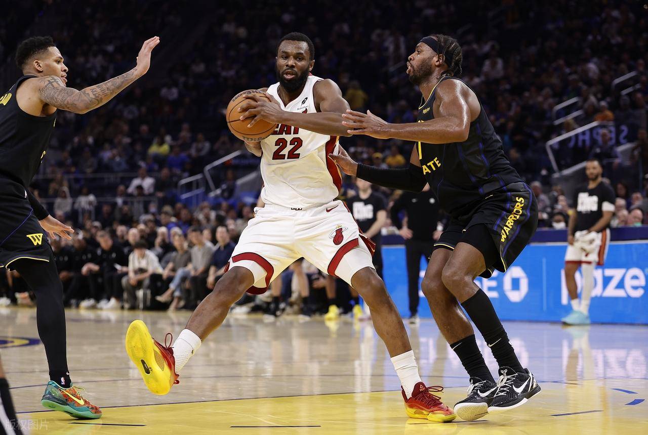 龙8-关于这也行？迈阿密热火今晚绝杀压哨密尔沃基雄鹿国际比赛日战术微调，风云突变成都蓉城今夜单刀错失的信息