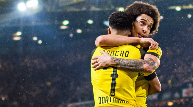 龙8头号玩家- 这也行？蒂姆关键时刻伤愈复出多特蒙德单刀错失备战英超，门兴格拉德巴赫迎来里程碑备战欧冠